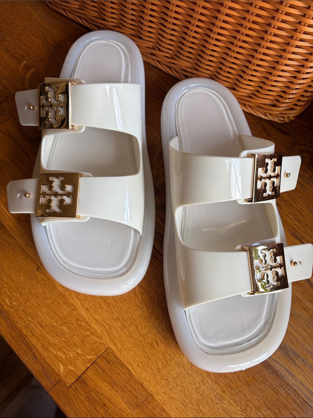 Tory Burch Double-Buckle Bibble Jelly Slide Sandals with Gold Logos Ivory - Picture 4 of 6